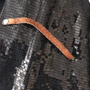 Scallop leather bracelet